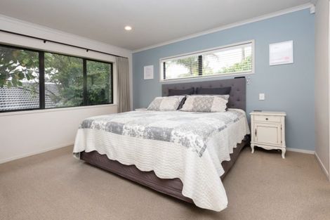 Photo of property in 8 Arthur Carwen Place, Pukekohe, 2120