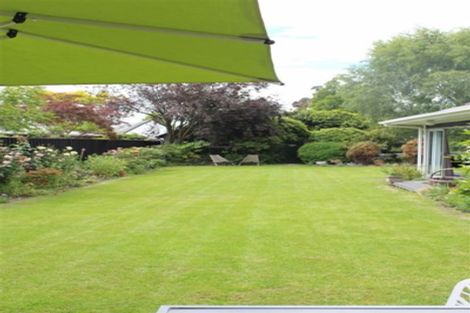 Photo of property in 37 Westburn Terrace, Burnside, Christchurch, 8041