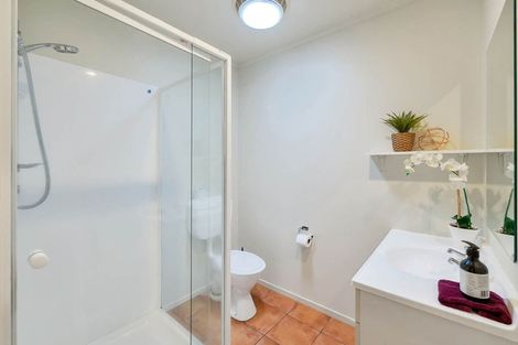 Photo of property in 5/372 Rosedale Road, Rosedale, Auckland, 0632