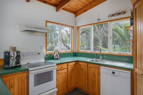 Photo of property in 5b Pohutukawa Grove, Whitianga, 3510