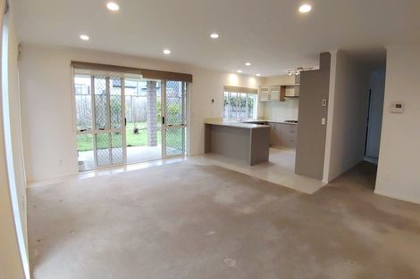 Photo of property in 18 Lake Drive, Karaka, Papakura, 2113