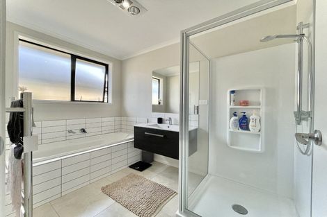 Photo of property in 19 Te Ara O Toroa, Wainuiomata, Lower Hutt, 5014