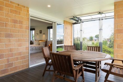 Photo of property in 28 Barry Curtis Place, Levin, 5510