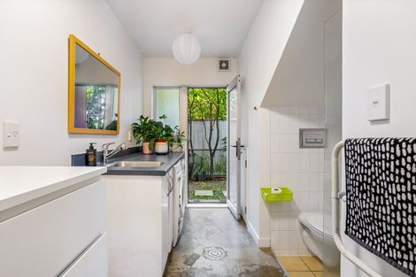 Photo of property in 505a Point Chevalier Road, Point Chevalier, Auckland, 1022