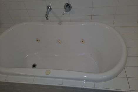 Photo of property in Augusta Apartments, 10/254 Willis Street, Te Aro, Wellington, 6011