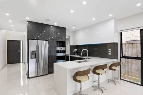 Photo of property in 12 Fong Road, Flat Bush, Auckland, 2019