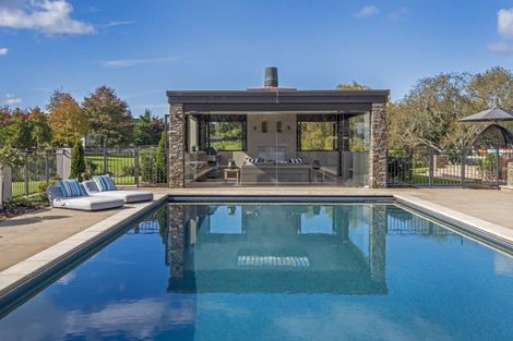 Photo of property in 38 Porterfield Road, Whitford, Howick, 2571