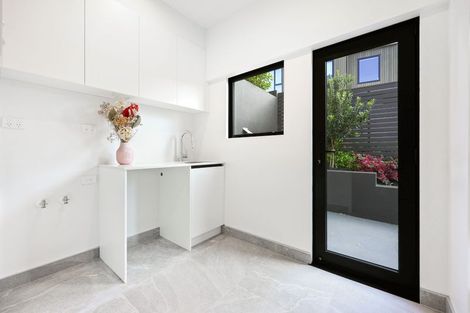 Photo of property in 114 Bramley Drive, Farm Cove, Auckland, 2012