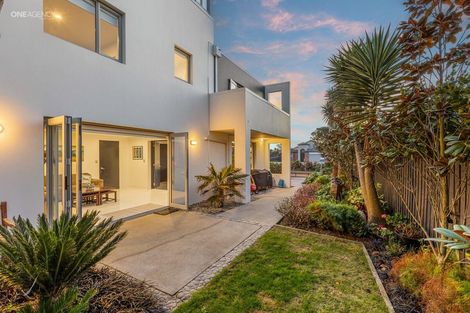Photo of property in 74 Aston Drive, Waimairi Beach, Christchurch, 8083