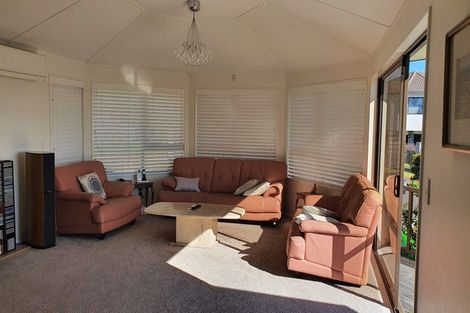 Photo of property in 17 Ferntree Terrace, West Harbour, Auckland, 0618