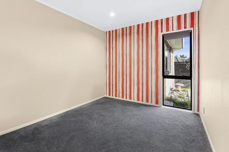 Photo of property in 5 Guernsey Place, Grandview Heights, Hamilton, 3200