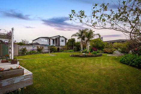 Photo of property in 166 Royal Road, Massey, Auckland, 0614