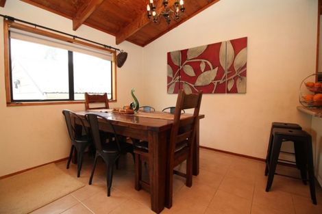 Photo of property in 15a Fitzroy Street, Papatoetoe, Auckland, 2104