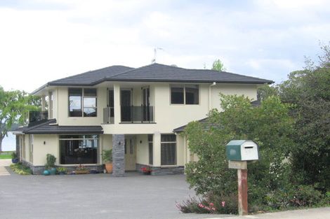 Photo of property in 32 Harbour View Road, Omokoroa, 3114