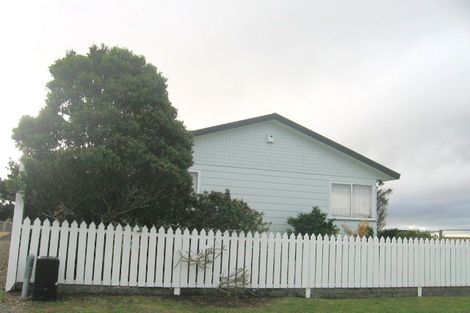 Photo of property in 10 Maraval Crescent, Grenada Village, Wellington, 6037