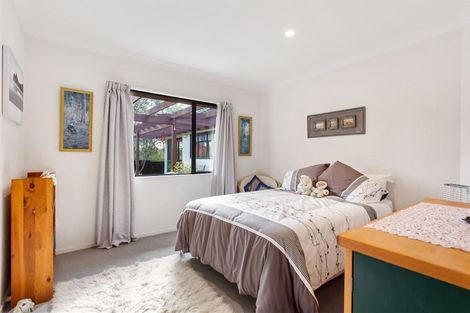 Photo of property in 89 Marina View Drive, West Harbour, Auckland, 0618