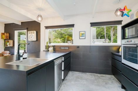 Photo of property in 84 Ruru Avenue, Otatara, Invercargill, 9879