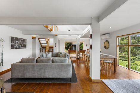 Photo of property in 186b Woodlands Park Road, Titirangi, Auckland, 0604