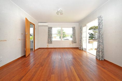Photo of property in 104 Cargill Street, Papakura, 2110
