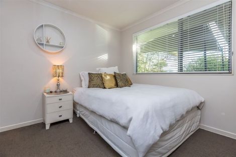 Photo of property in 84 Blue Heron Rise, Stanmore Bay, Whangaparaoa, 0932