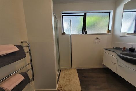 Photo of property in 4 Mossburn Grove, Kelson, Lower Hutt, 5010