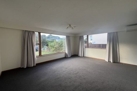 Photo of property in 6 Barberry Grove, Maungaraki, Lower Hutt, 5010
