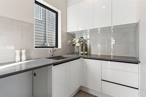 Photo of property in 1 Pae Lane, Flat Bush, Auckland, 2019