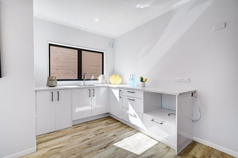 Photo of property in 31 Shibata Rise, Ranui, Auckland, 0612