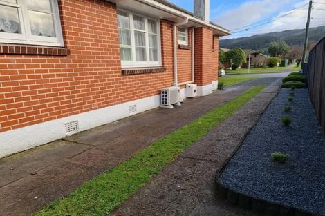 Photo of property in 82 Fraser Crescent, Elderslea, Upper Hutt, 5018