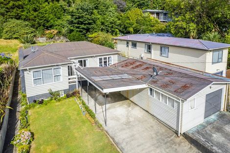 Photo of property in 34 Bledisloe Crescent, Wainuiomata, Lower Hutt, 5014