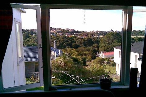 Photo of property in 51 Onewa Road, Northcote, Auckland, 0627