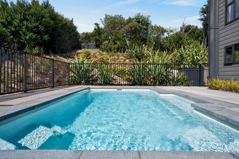 Photo of property in 102 The Ridge, Langs Beach, Waipu, 0582