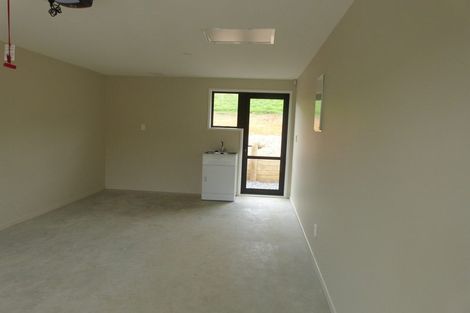 Photo of property in 28c Tram Valley Road, Swanson, Auckland, 0614