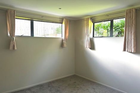 Photo of property in 1/32 Waverley Avenue, Glenfield, Auckland, 0629