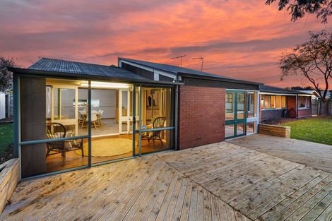 Photo of property in 47c Harris Crescent, Papanui, Christchurch, 8053