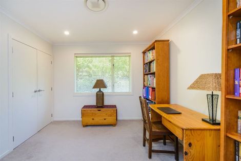 Photo of property in 71 Polson Hill Drive, Aokautere, Palmerston North, 4471