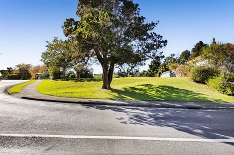 Photo of property in 39 Glenpark Avenue, Frankleigh Park, New Plymouth, 4310