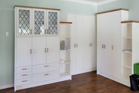 Photo of property in 12 Saint Albans Avenue, Hokowhitu, Palmerston North, 4410