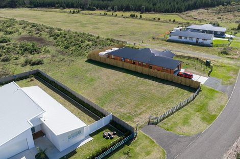 Photo of property in 19 Waitarere Rise Avenue, Waitarere Beach, Levin, 5510