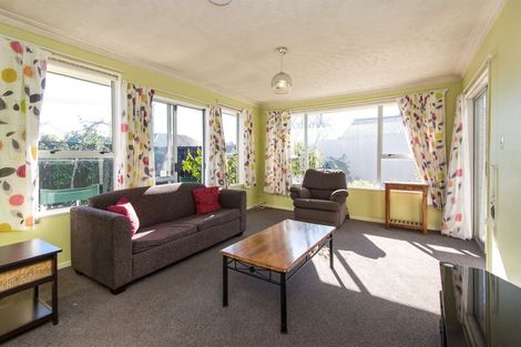 Photo of property in 1/1 Solway Avenue, Ilam, Christchurch, 8041