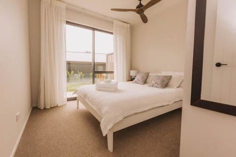 Photo of property in 16b Russell Drive, Oakura, 4314