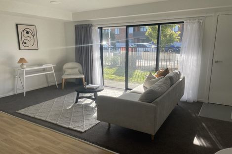 Photo of property in 2/129 St George Street, Papatoetoe, Auckland, 2025