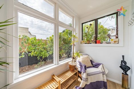 Photo of property in 9 East Street, Petone, Lower Hutt, 5012