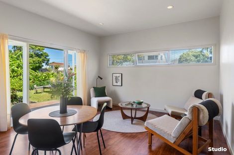 Photo of property in 41 Old Lake Road, Narrow Neck, Auckland, 0624