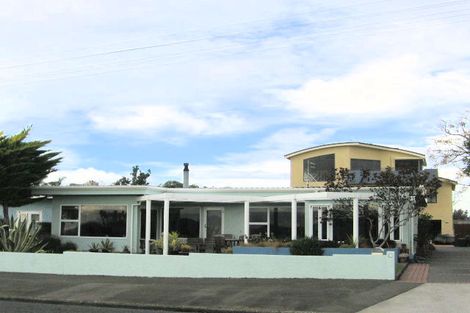 Photo of property in 10 Charles Street, Westshore, Napier, 4110