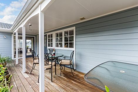 Photo of property in 7 Luff Place, Whitby, Porirua, 5024