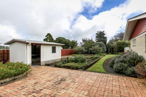 Photo of property in 54 Wairau Road, Oakura, 4314