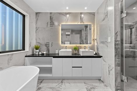 Photo of property in 17 Bremner Ridge Street, Flat Bush, Auckland, 2019