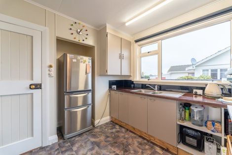 Photo of property in 9 Moorhouse Street, Waimate, 7924