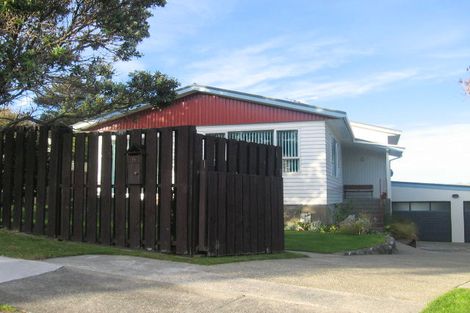 Photo of property in 6 Livet Place, Papakowhai, Porirua, 5024